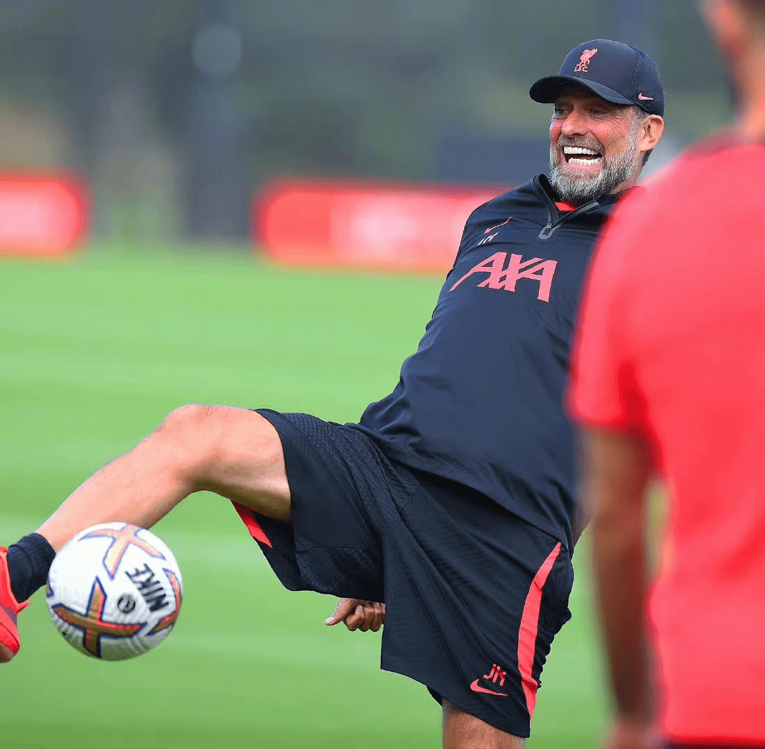 @[7S])E]8L_8B[NZ(E`IG04